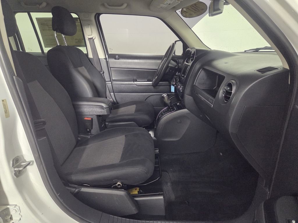 Used 2012 Jeep Patriot Latitude image 32
