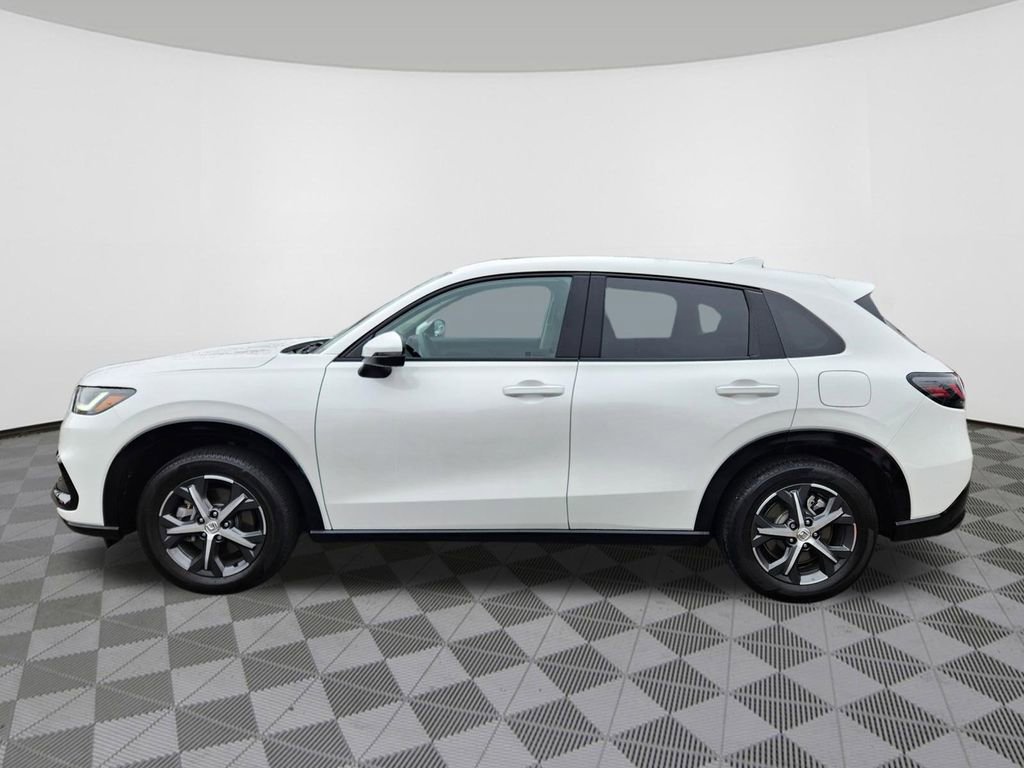 Certified 2025 Honda HR-V EX-L image 5