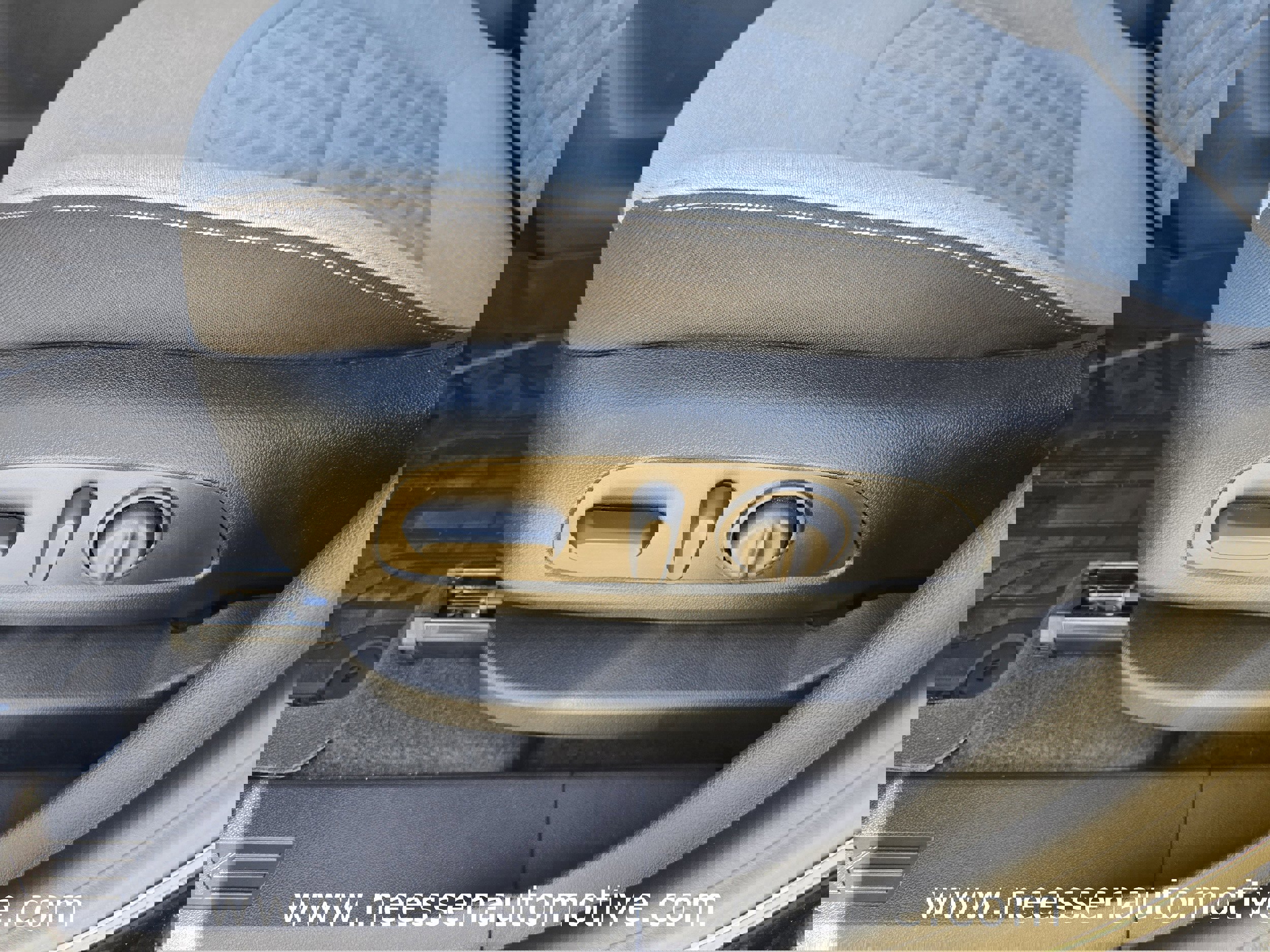 Used 2024 Chevrolet Equinox LS w/ LS Convenience Package image 16