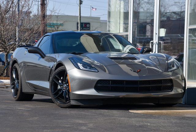 Used 2016 Chevrolet Corvette Stingray Coupe w/ Carbon Flash Badge Package image 5