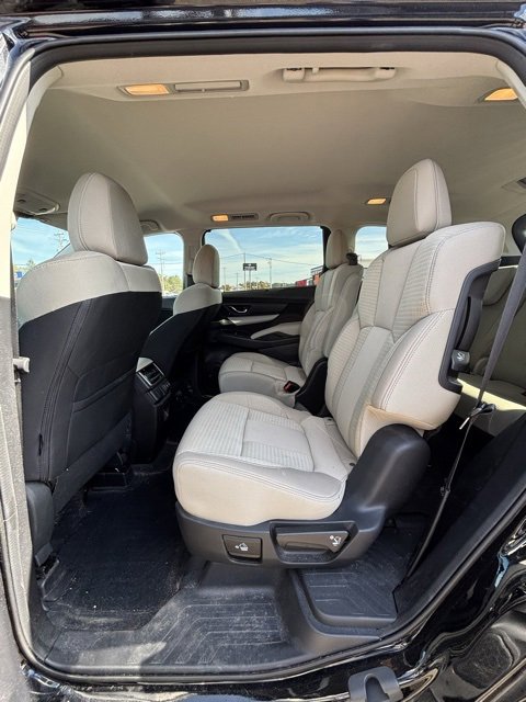 Used 2021 Subaru Ascent Premium w/ Convenience Package image 11