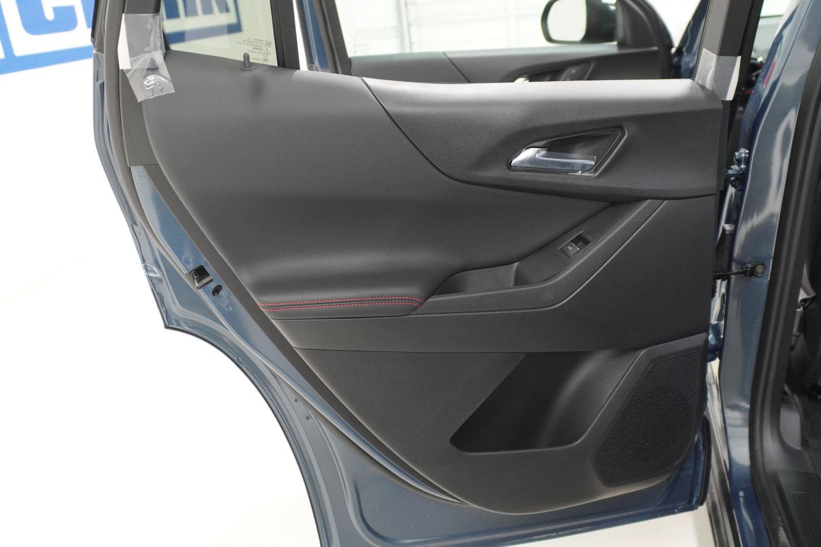 New 2027 Chevrolet Equinox RS FWD image 29