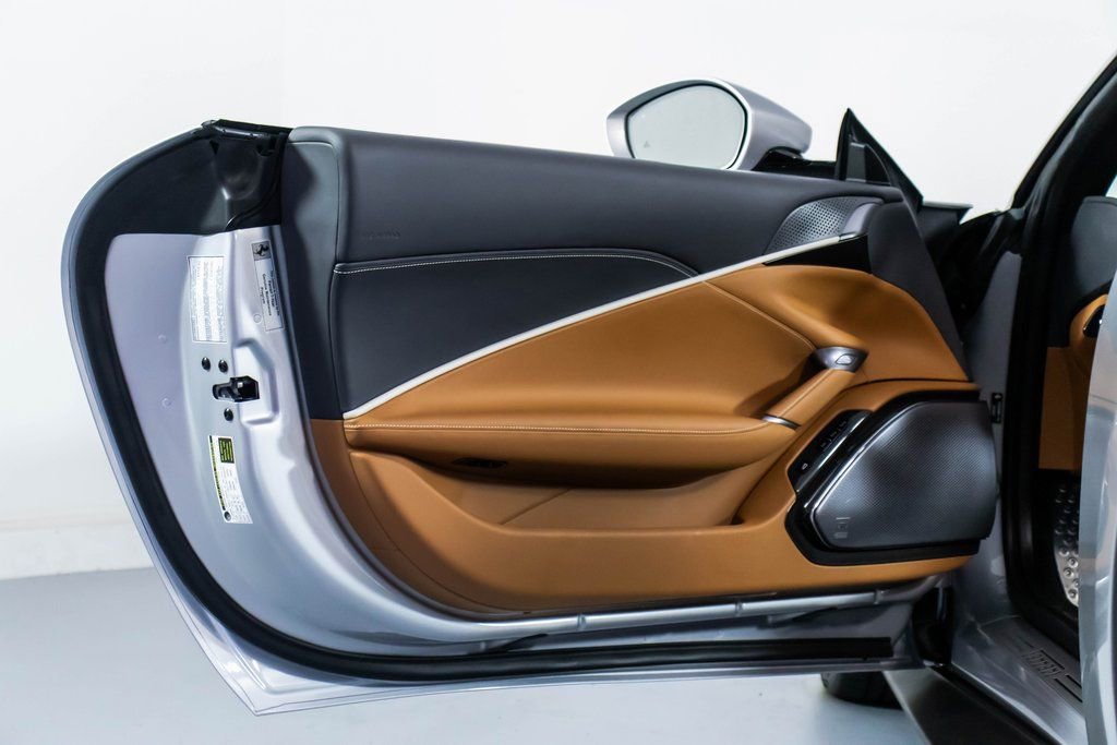Certified 2025 Ferrari Roma Spider image 35