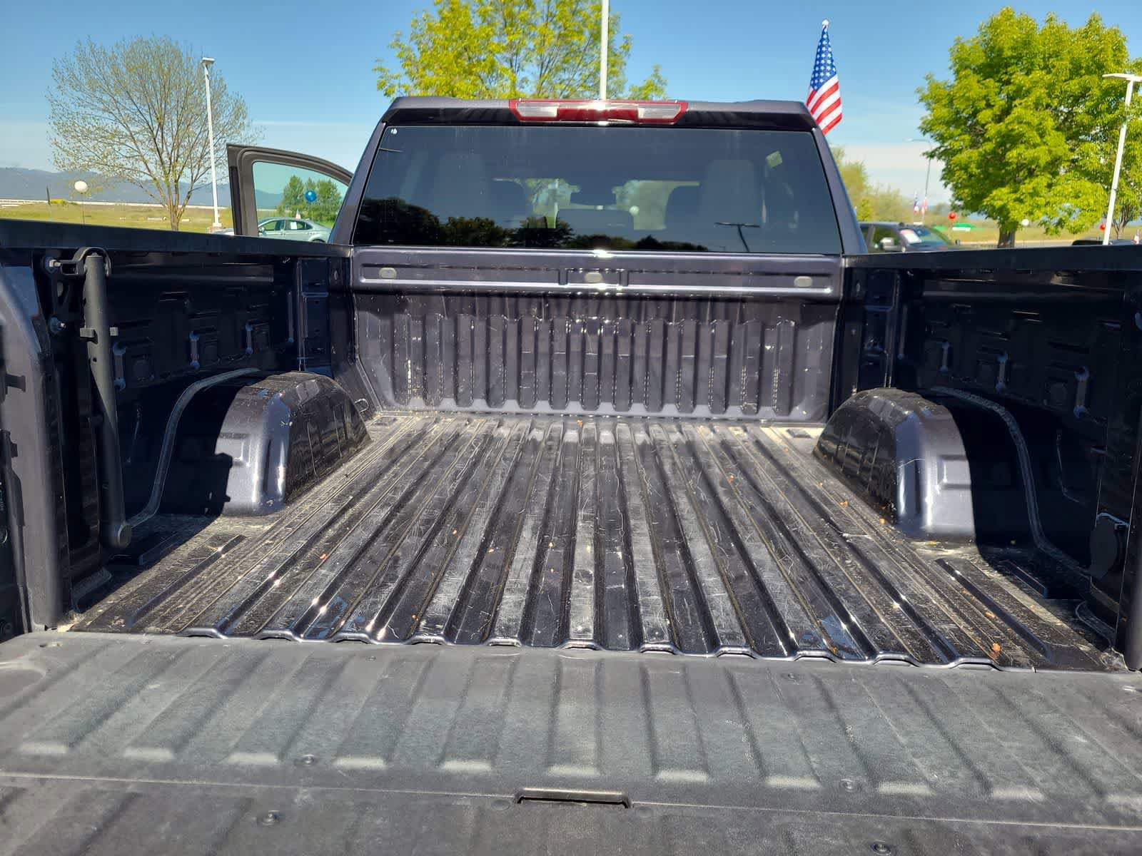 Used 2025 GMC Sierra 1500 SLT AWD/4WD image 27