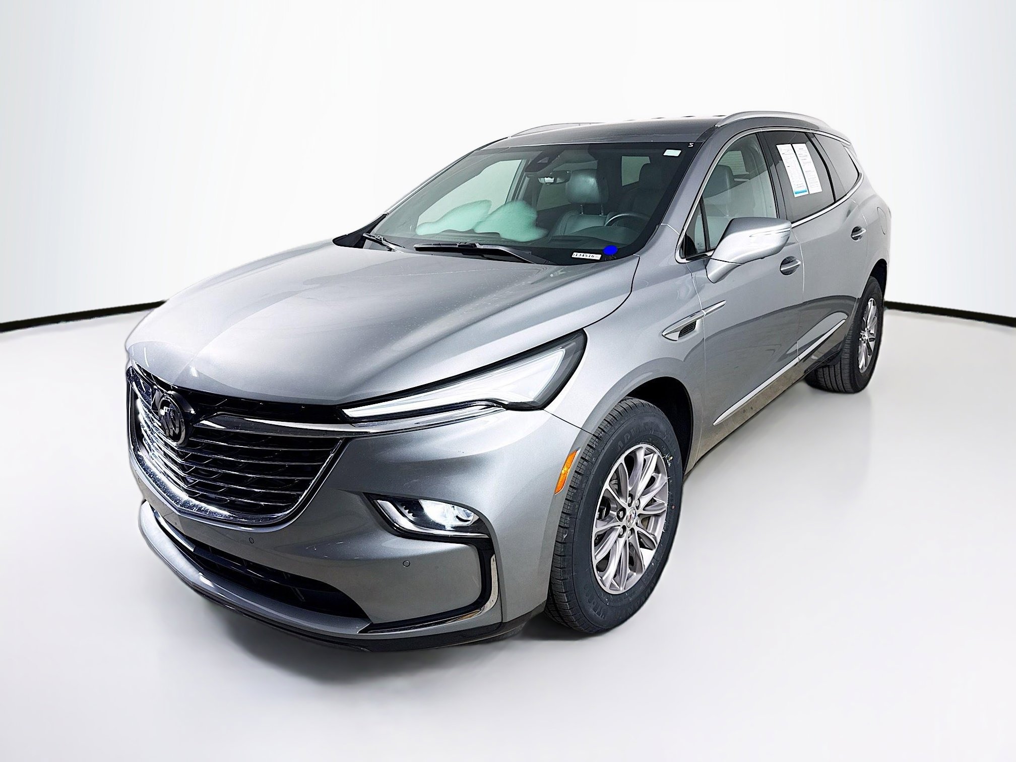 Used 2024 Buick Enclave Premium image 4