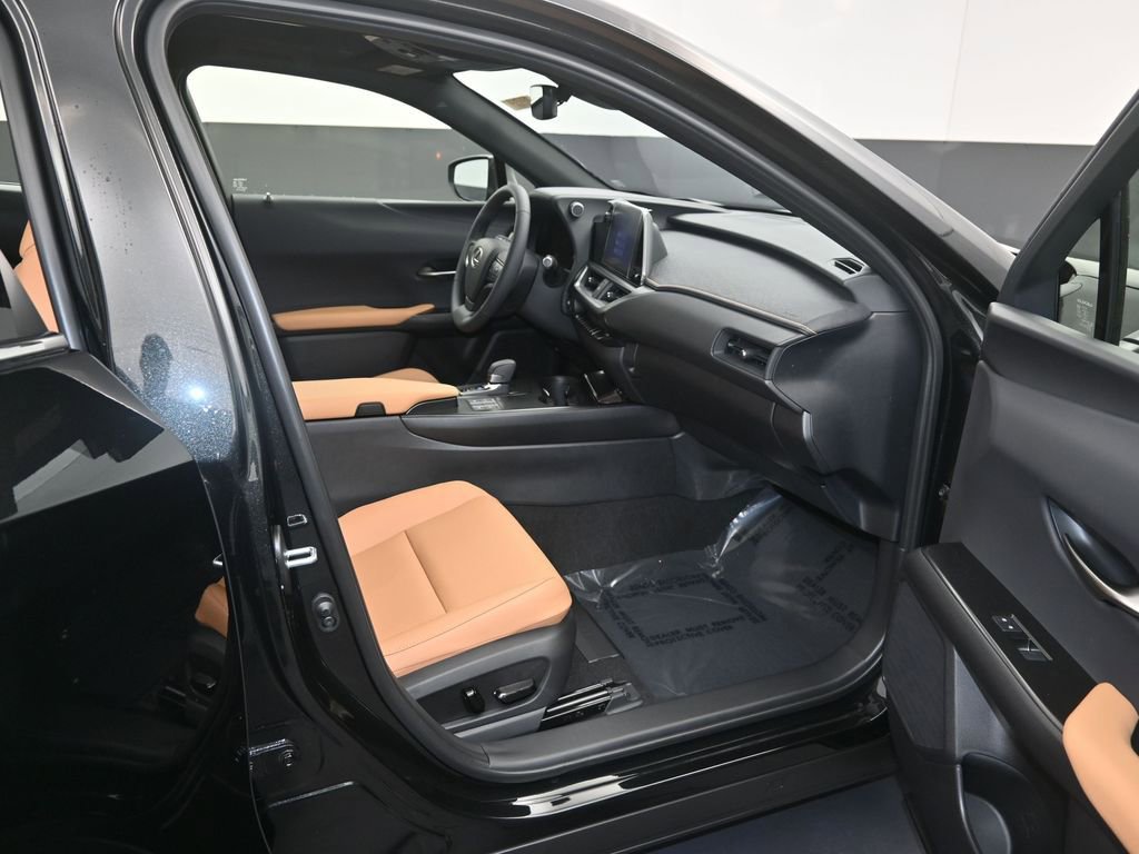 New 2026 Lexus UX 300h AWD image 11