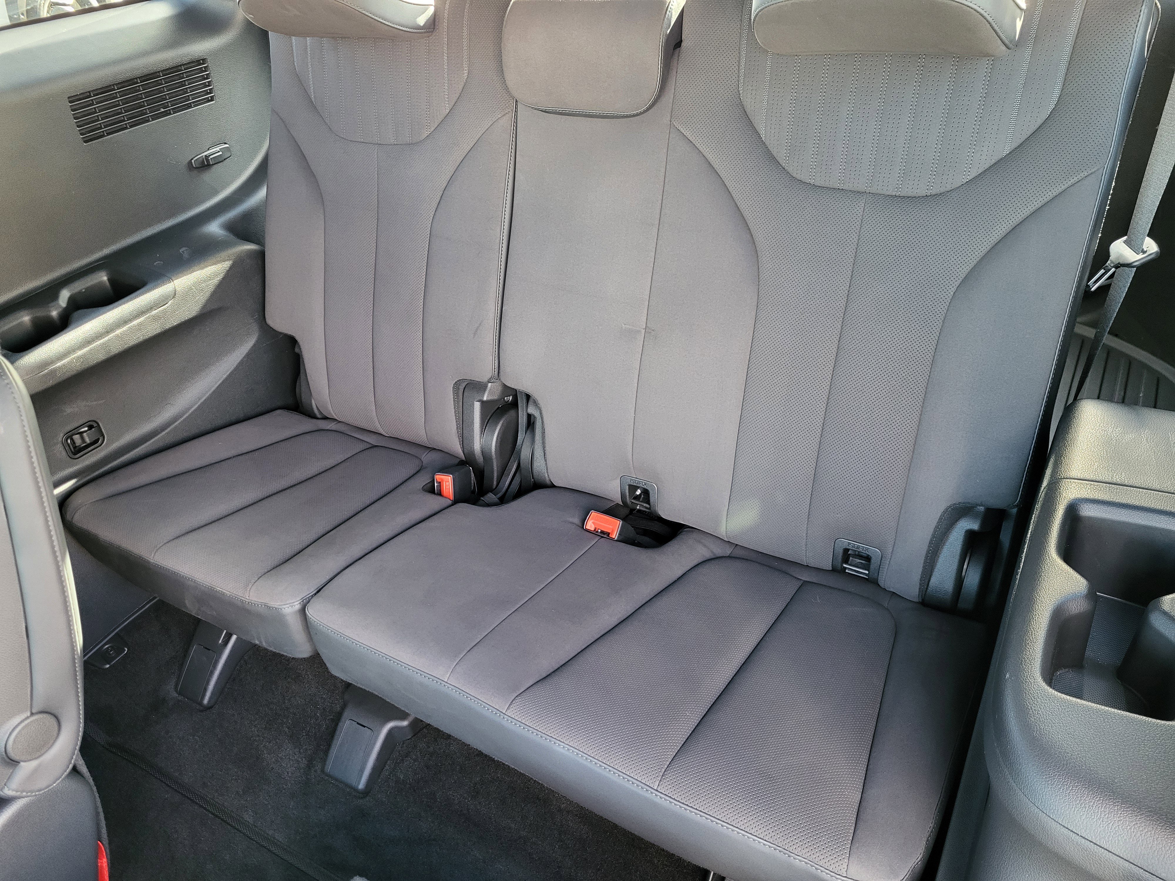 Used 2025 Hyundai Palisade Calligraphy image 11