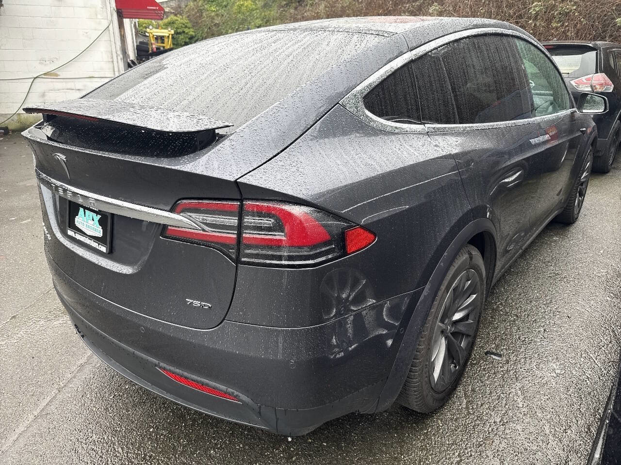 Used 2017 Tesla Model X 75D image 3