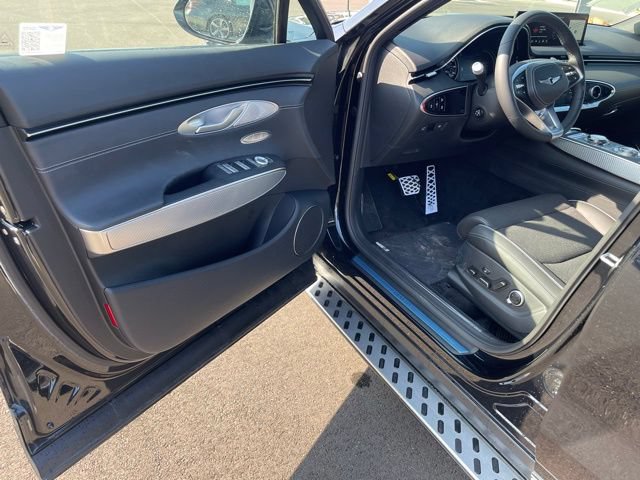New 2025 Genesis GV70 3.5T Sport AWD/4WD image 15