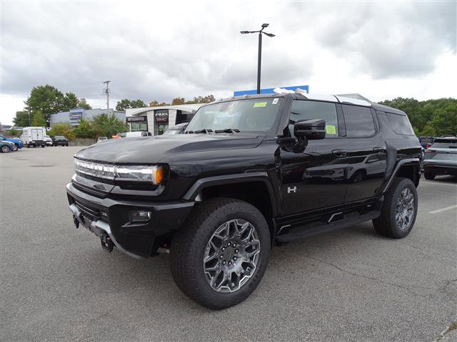 New 2025 GMC Hummer EV 3X w/ LPO, Cargo Utility Package
