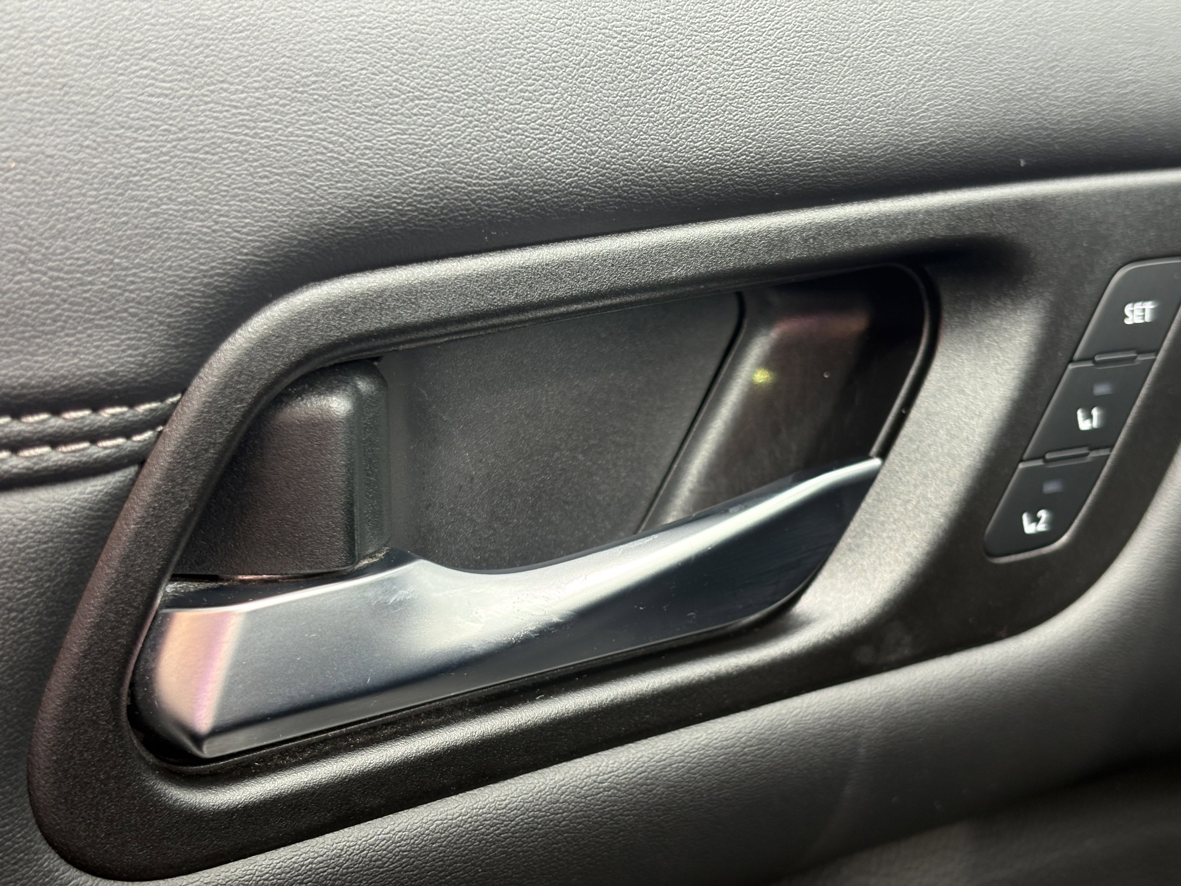 Used 2023 Nissan Pathfinder Platinum w/ Lighting Package (N93) AWD/4WD image 34