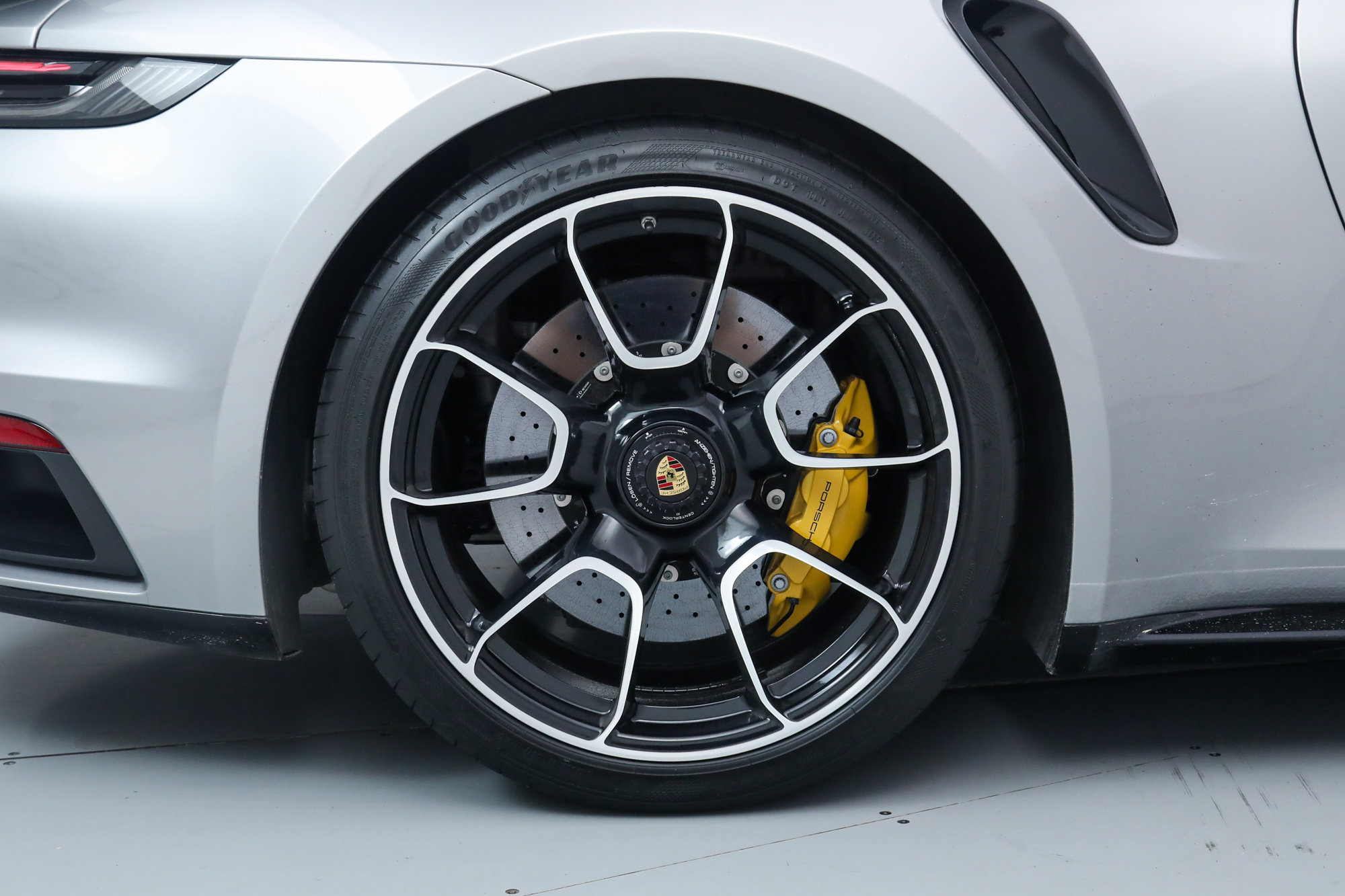 Used 2024 Porsche 911 Turbo S AWD/4WD image 36