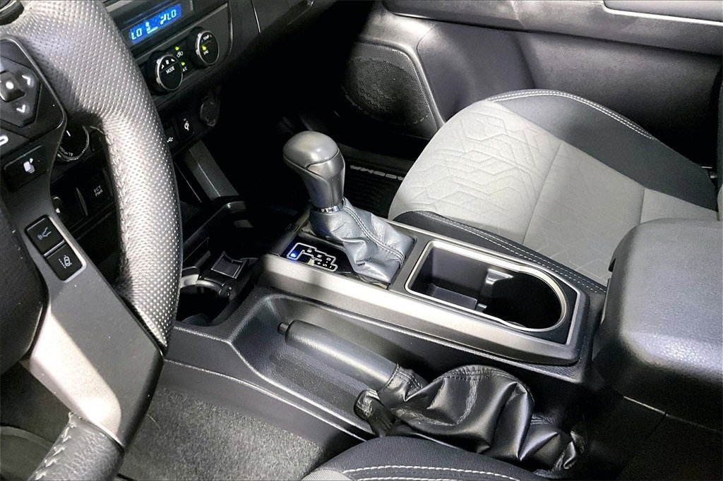 Used 2021 Toyota Tacoma TRD Sport image 13