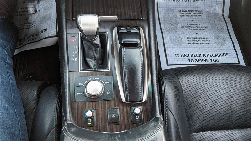 Used 2013 Lexus LS 460 AWD w/ Comfort Pkg image 39
