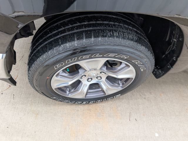 Used 2023 RAM 1500 Laramie image 8