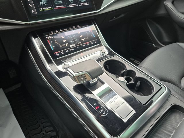 Used 2023 Audi Q8 Prestige AWD/4WD image 34
