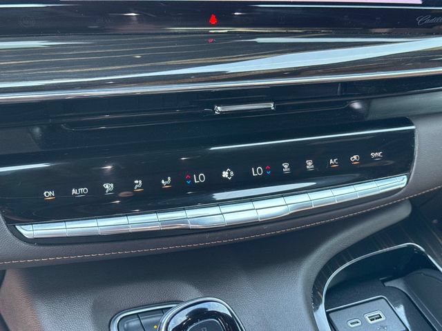 Certified 2023 Cadillac Escalade Sport w/ LPO, ONYX Package AWD/4WD image 29