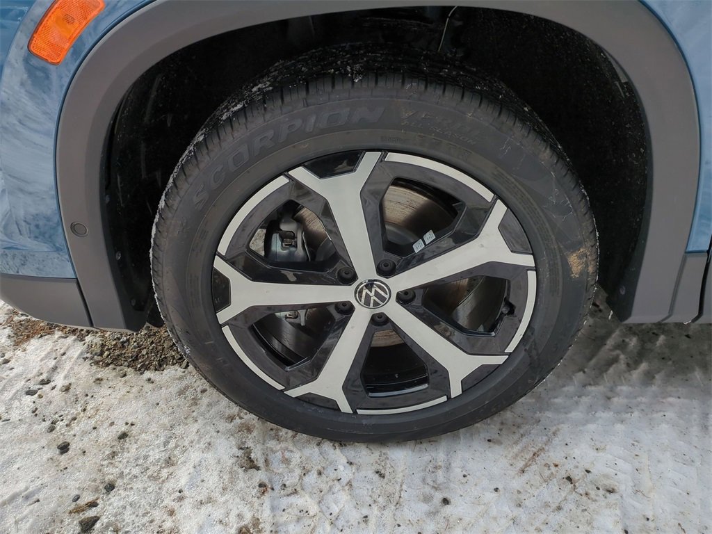 New 2026 Volkswagen Tiguan SE image 18