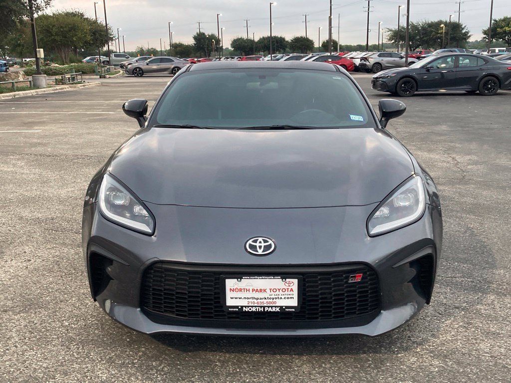 Certified 2025 Toyota GR86 Premium RWD image 2
