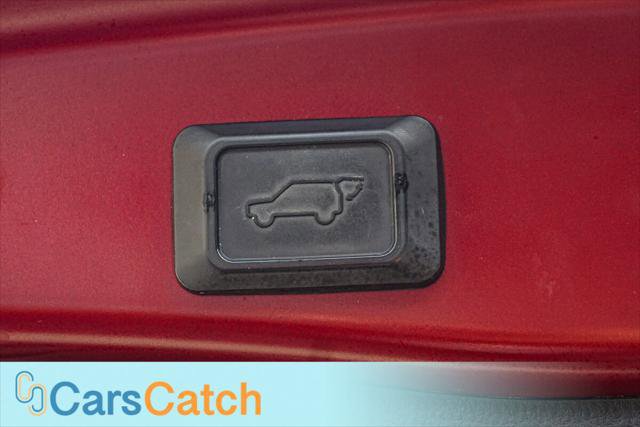 Used 2019 Toyota RAV4 XLE w/ Convenience Package FWD image 41
