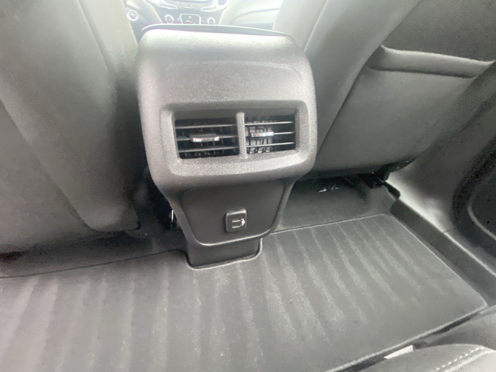 Used 2024 Chevrolet Equinox LS FWD image 32