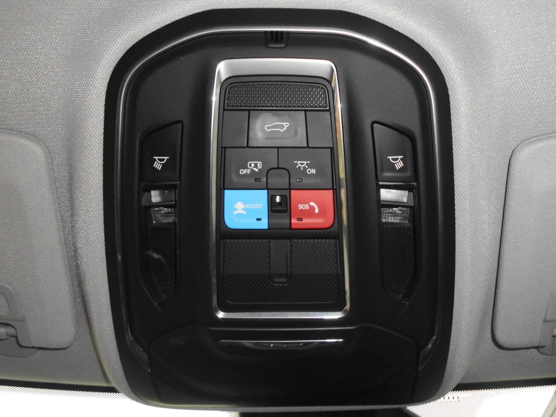 Certified 2023 Jeep Grand Cherokee Laredo w/ Luxury Tech Group I AWD/4WD image 21