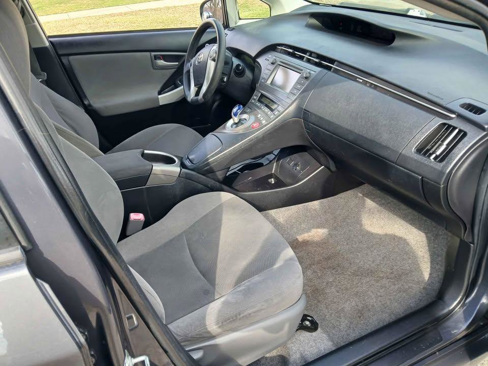 Used 2012 Toyota Prius Two image 16