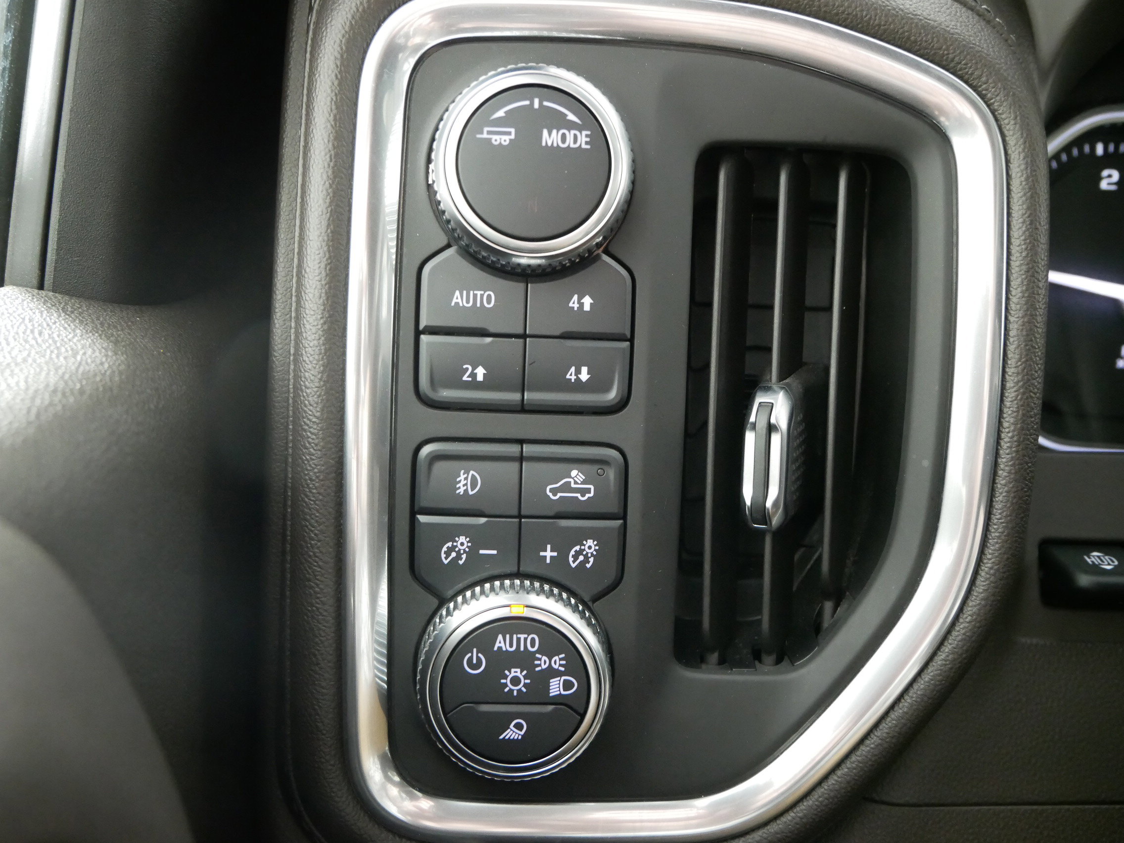 Used 2021 GMC Sierra 3500 Denali w/ Denali Ultimate Package AWD/4WD image 28
