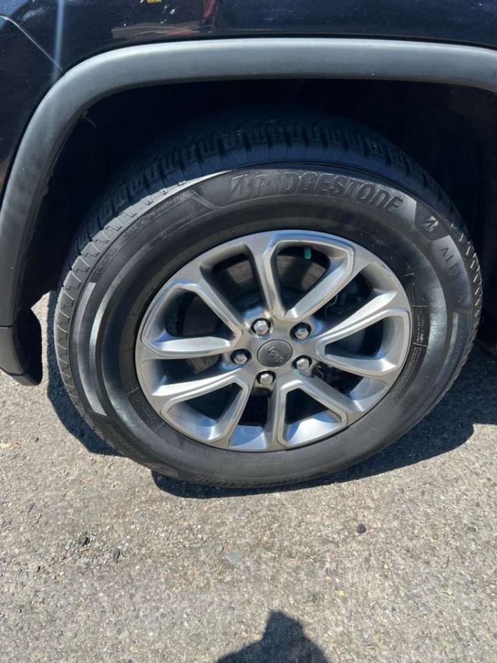 Used 2015 Jeep Grand Cherokee Limited AWD/4WD image 26