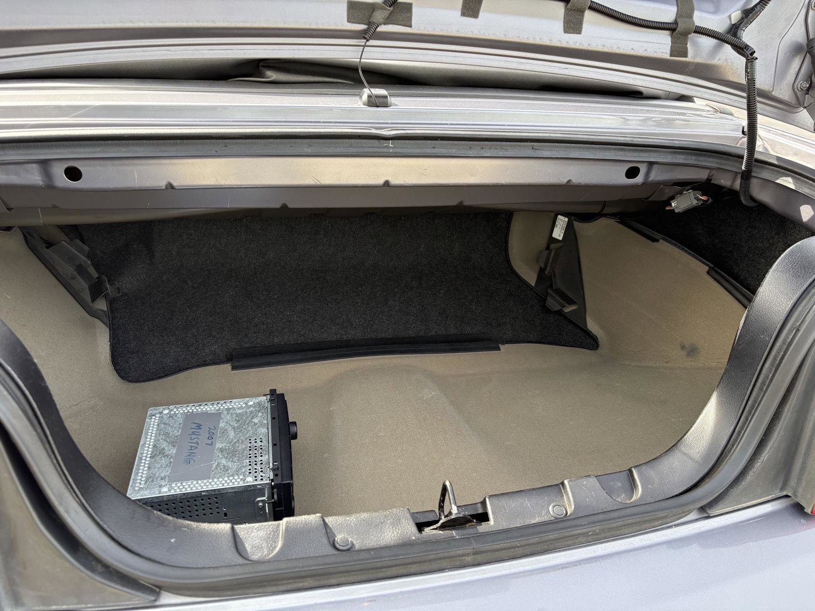 Used 2007 Ford Mustang Deluxe image 18