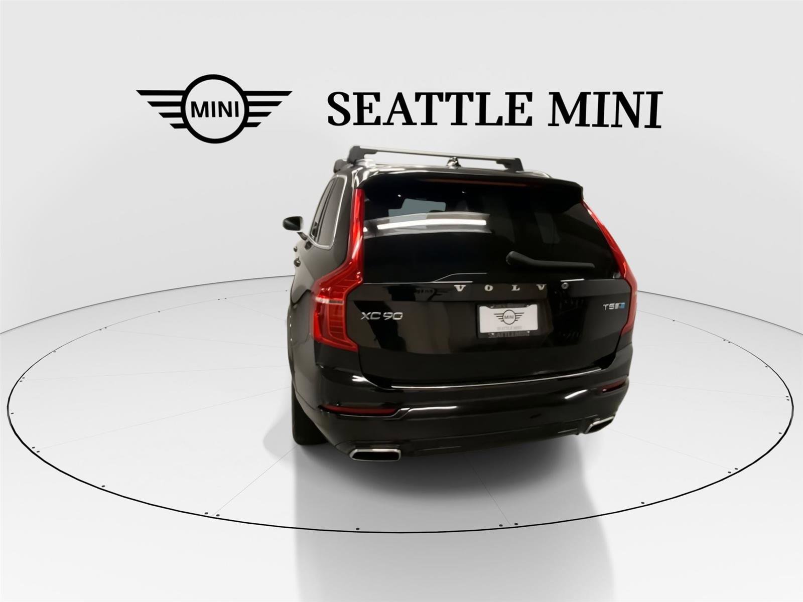 Used 2019 Volvo XC90 T5 R-Design w/ Advanced Package image 9