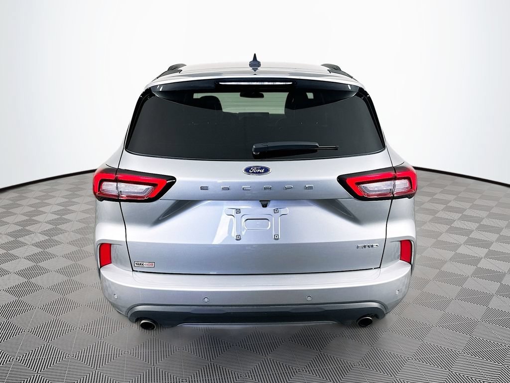 Used 2024 Ford Escape ST-Line w/ Tech Pack #1 AWD/4WD image 9