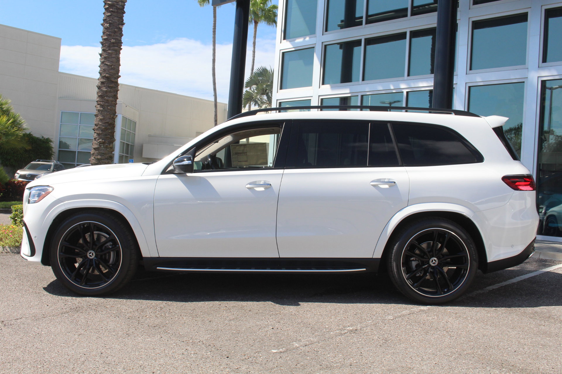 New 2026 Mercedes-Benz GLS 450 4MATIC image 3