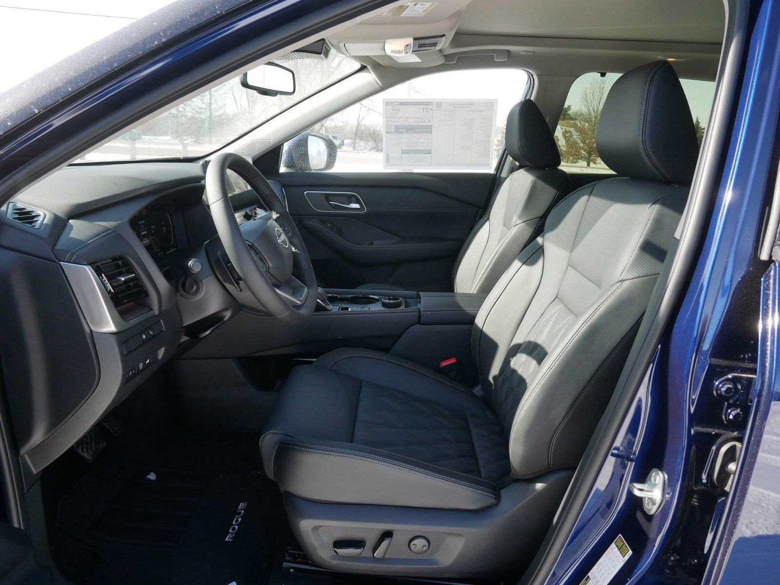 New 2026 Nissan Rogue Platinum w/ Platinum Premium Package image 5