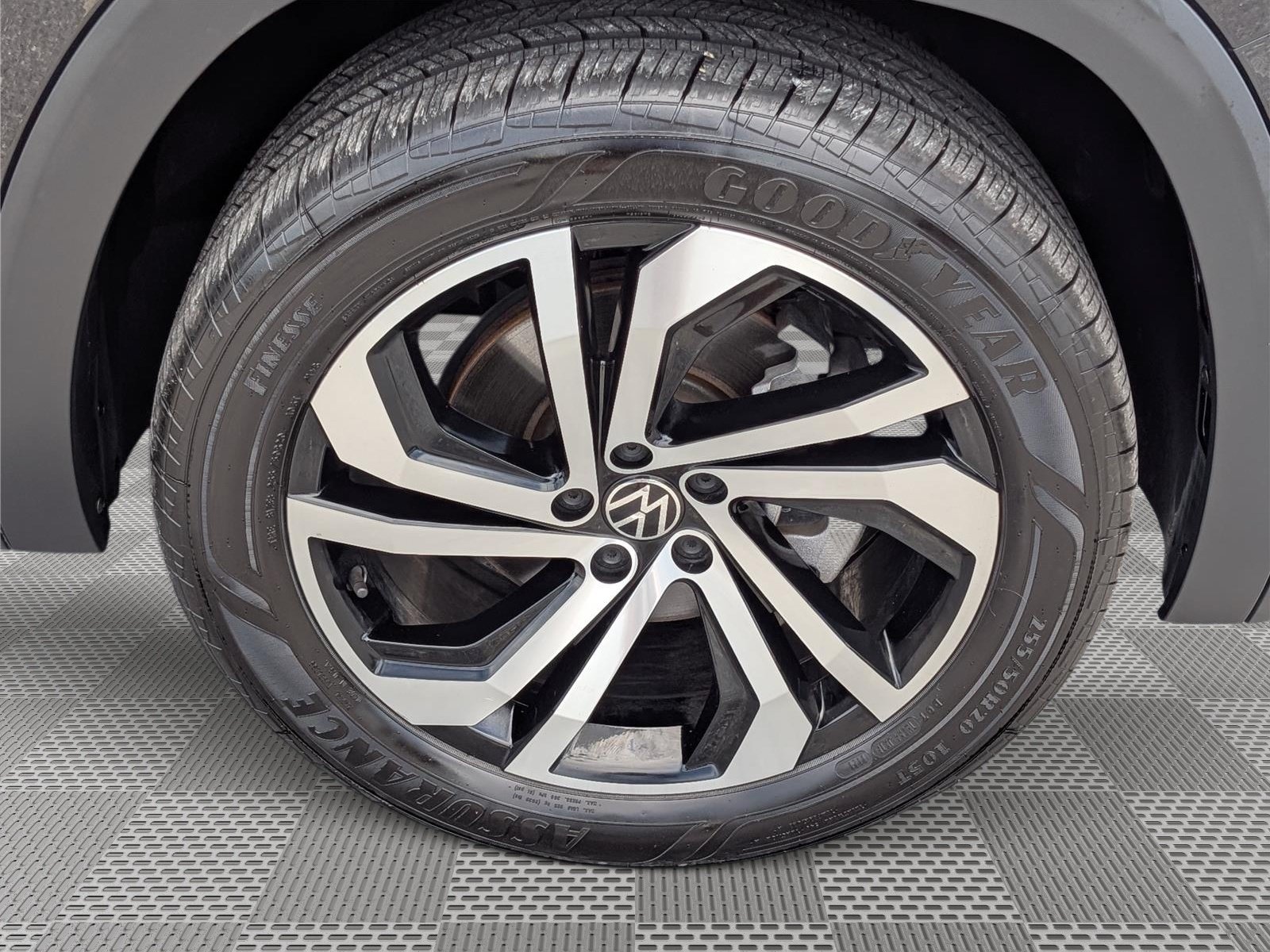 Used 2023 Volkswagen Atlas SEL AWD/4WD image 10