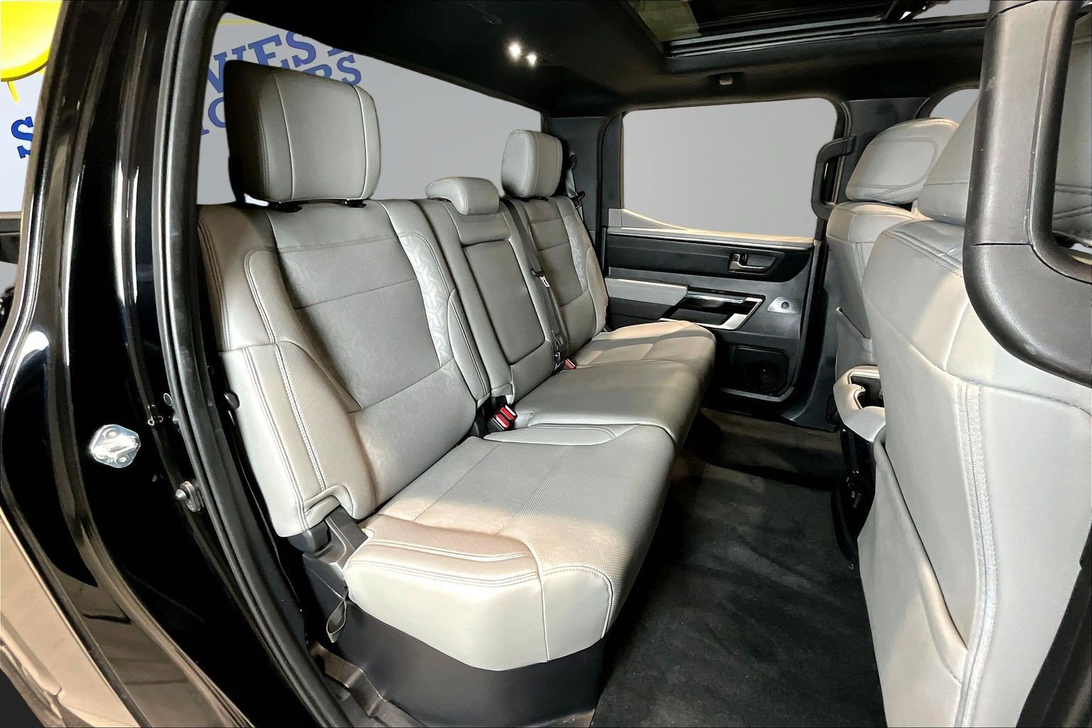 Used 2025 Toyota Tundra Limited AWD/4WD image 26