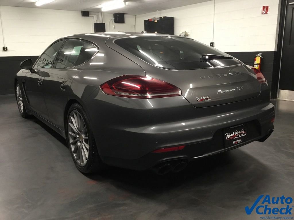 Used 2016 Porsche Panamera GTS image 8