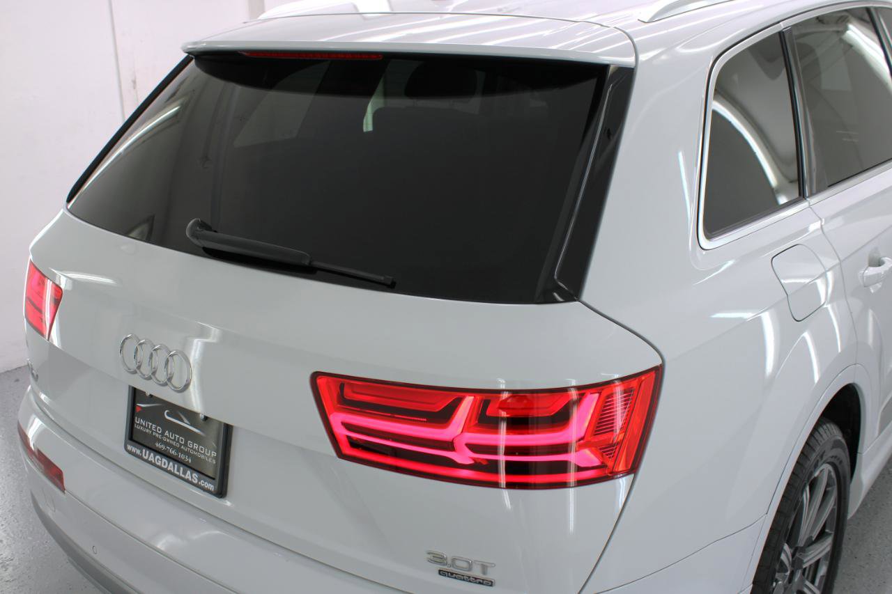 Used 2017 Audi Q7 3.0T Prestige w/ Prestige Package image 19