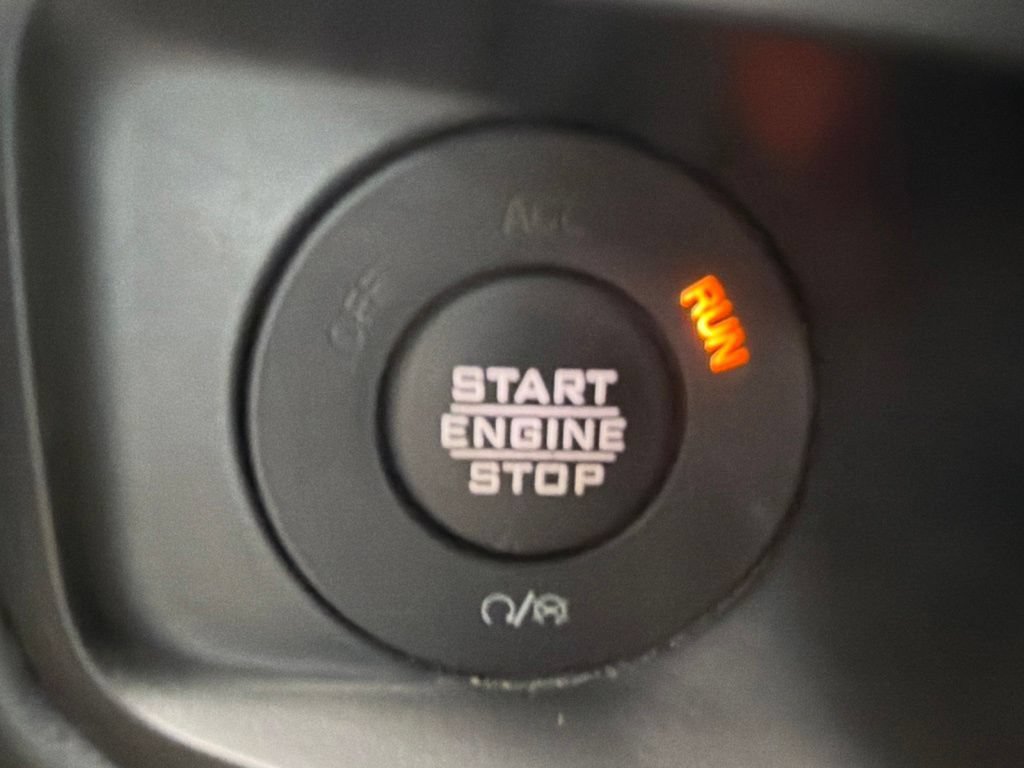 Used 2024 Jeep Wrangler Unlimited Rubicon 4xe AWD/4WD image 23