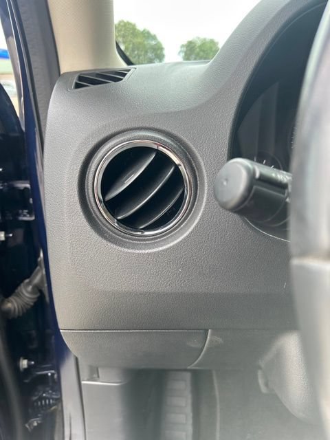 Used 2017 Jeep Patriot Latitude AWD/4WD image 22