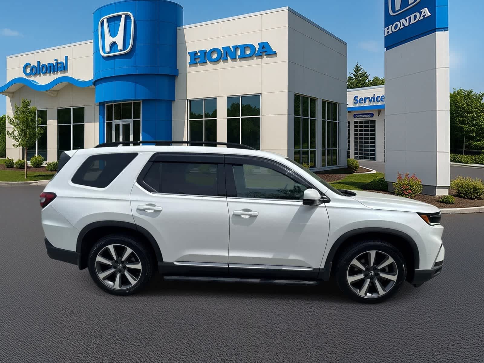 Used 2025 Honda Pilot Elite image 6