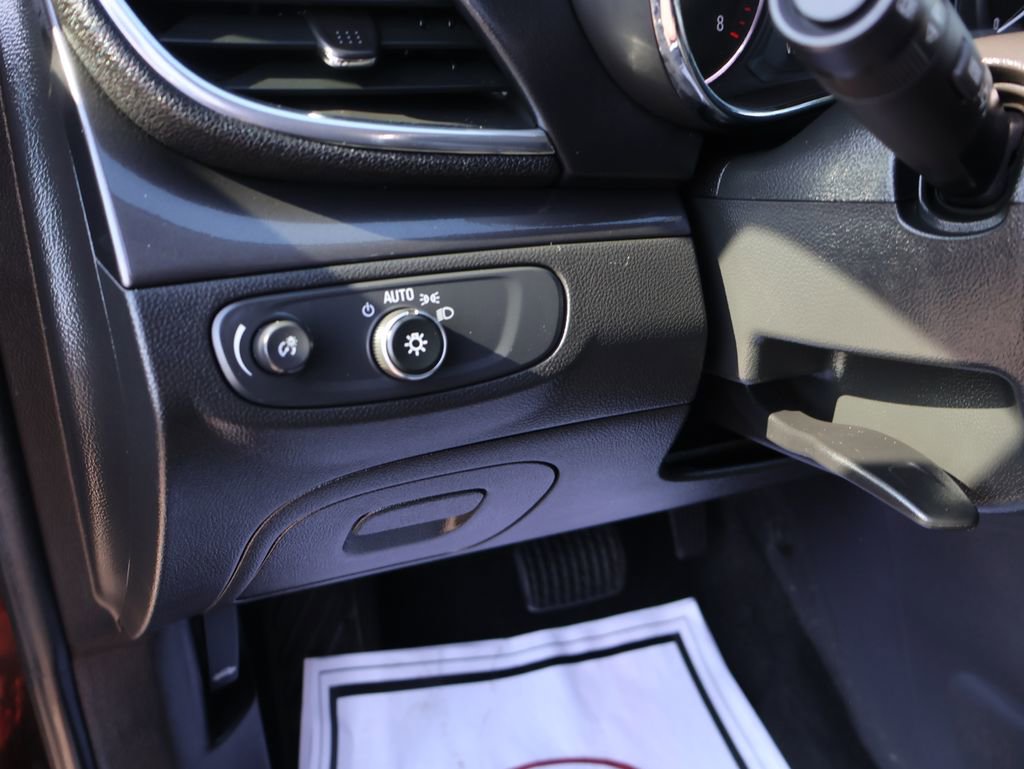 Used 2018 Buick Encore Preferred FWD image 24