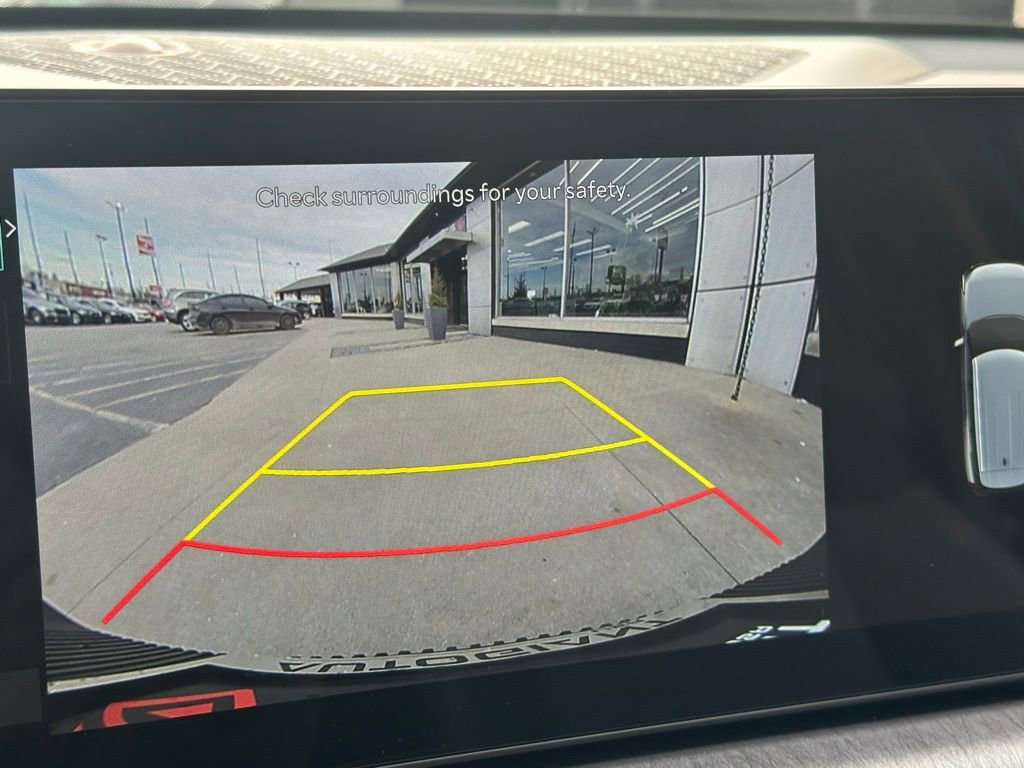 Used 2025 Kia EV9 Wind image 35