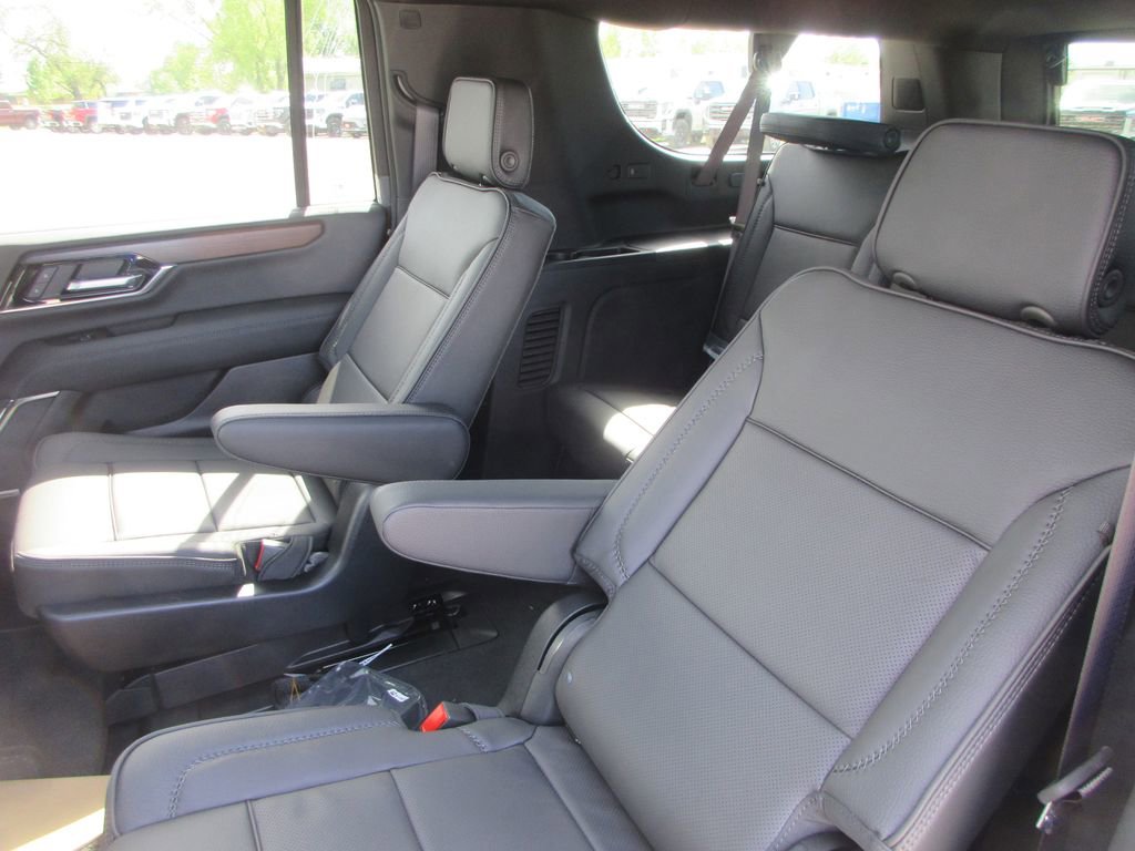 New 2026 GMC Yukon XL Denali AWD/4WD image 12