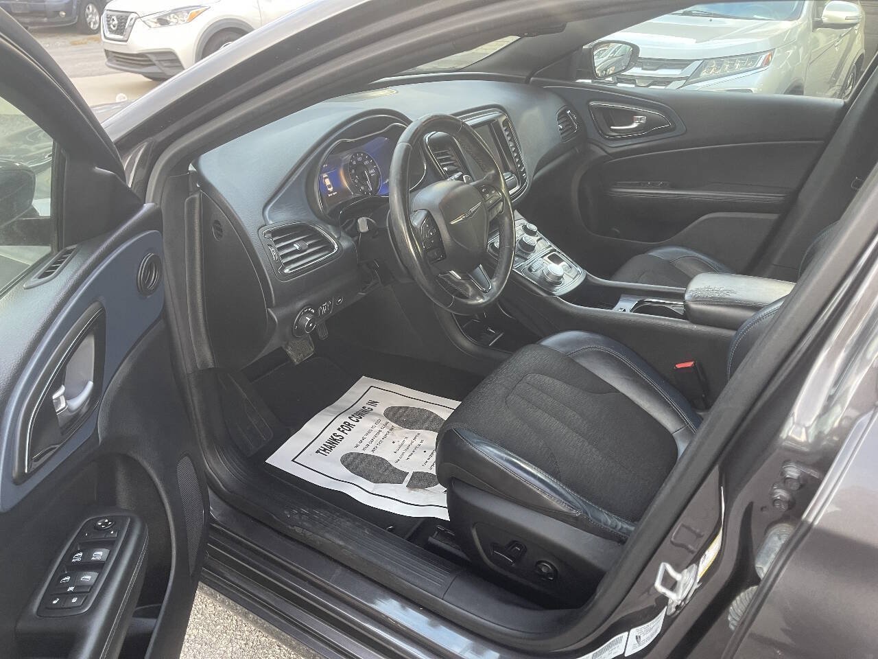 Used 2016 Chrysler 200 S w/ Comfort Group FWD image 10