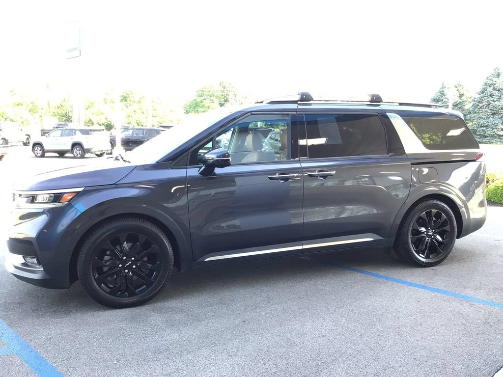 Used 2023 Kia Carnival SX Prestige FWD image 12