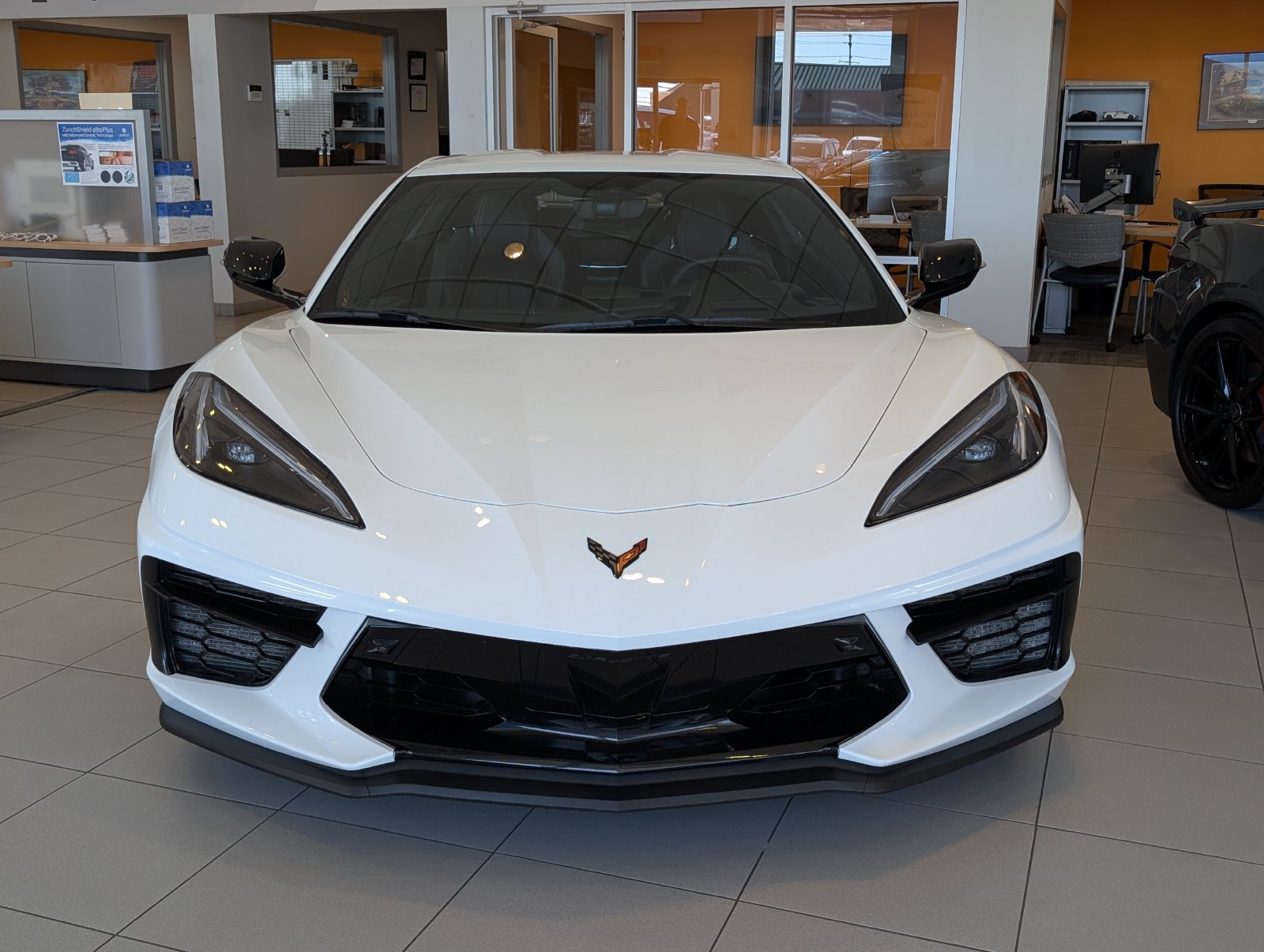 Used 2020 Chevrolet Corvette Stingray Preferred Cpe w/ 2LT Preferred Equipment Group RWD image 8