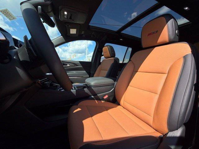 New 2027 Chevrolet Traverse Z71 w/ Enhanced Driving Package AWD/4WD image 11