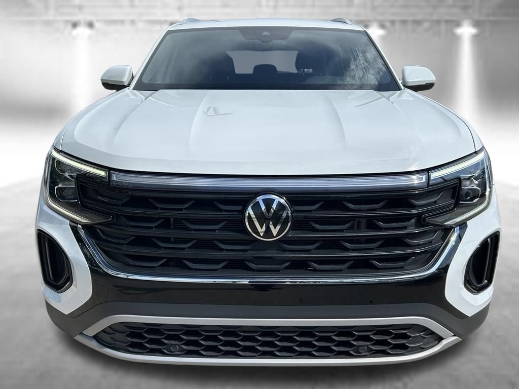 Used 2024 Volkswagen Atlas Cross Sport SE FWD image 8
