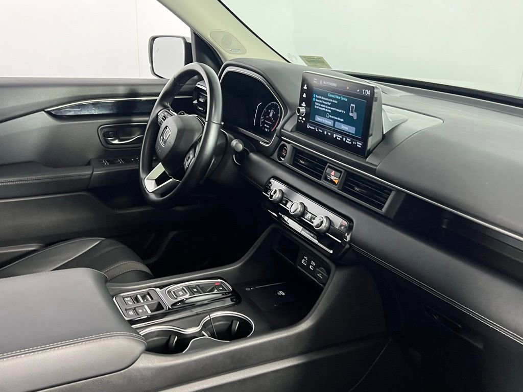 Used 2024 Honda Pilot Touring image 36
